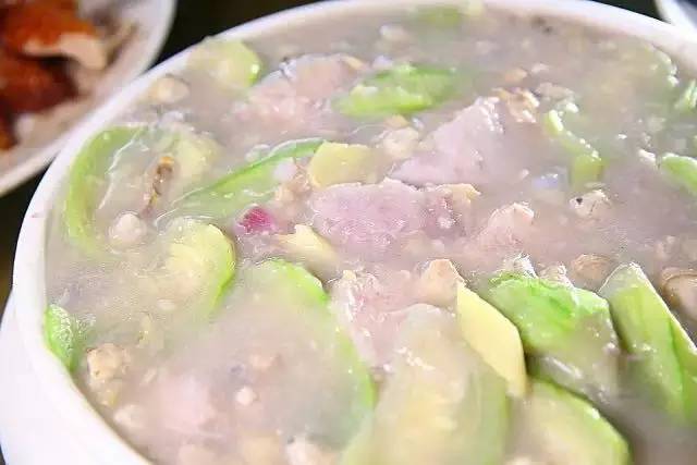 唔使搵啦！人均40元连电视台著名主持人都Hold唔住过来搵食