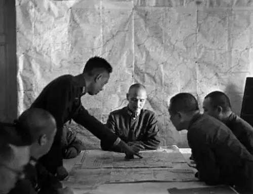 蒋介石为何称林彪当代韩信?看看两人越级指挥的差距就知道!