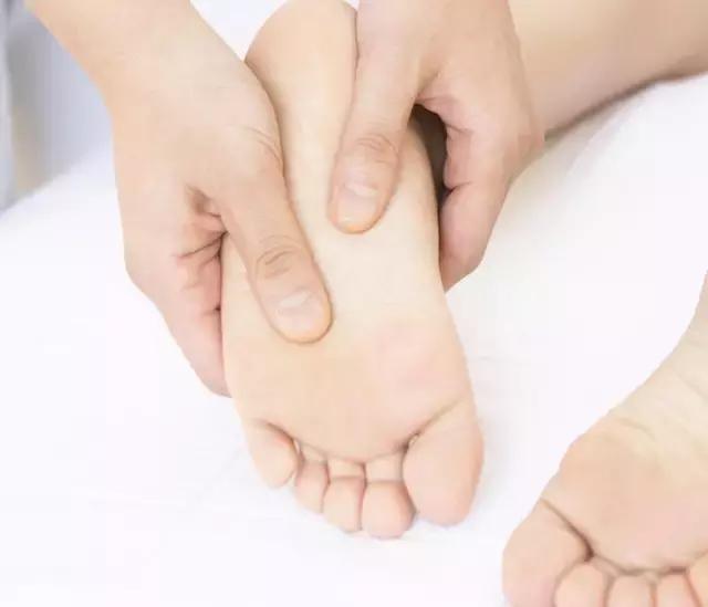 陷入减肥误区吗？经期瘦身超有效告别四类肥胖一周瘦7斤快速秘诀