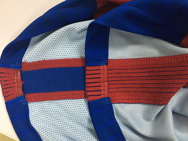 巴萨16-17赛季阵容,巴塞罗那主客场球衣