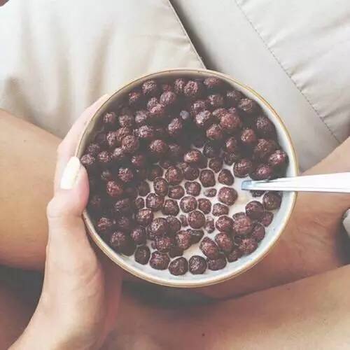 如何对待自恋型男友,如何与自恋型恋人相处