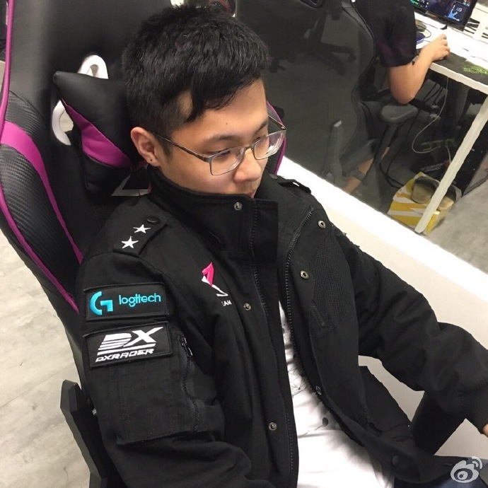 英雄联盟周杰伦代言界面,英雄联盟周杰伦皮肤