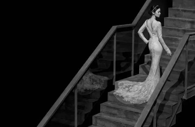 花了一个月工资拍婚纱照值得吗,拍一套婚纱照赚多少钱