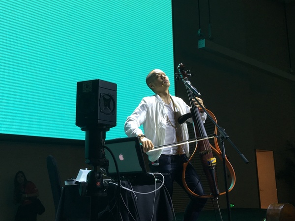 做ted演讲稿合规吗,你知道做头等舱的感觉吗