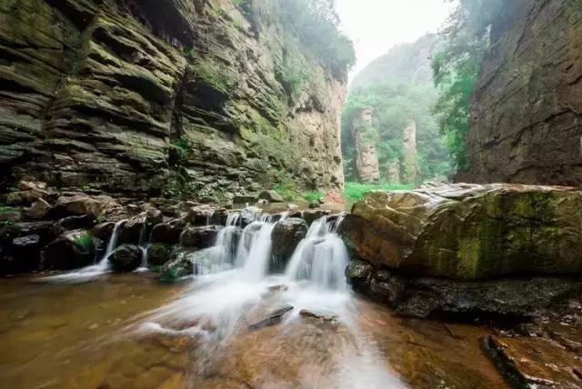 悬泉飞瀑的风景图,悬泉山瀑布在什么地方