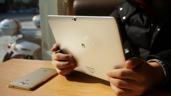 华为揽阅m2哪个系列好,华为揽阅m210.1英寸62g好不好