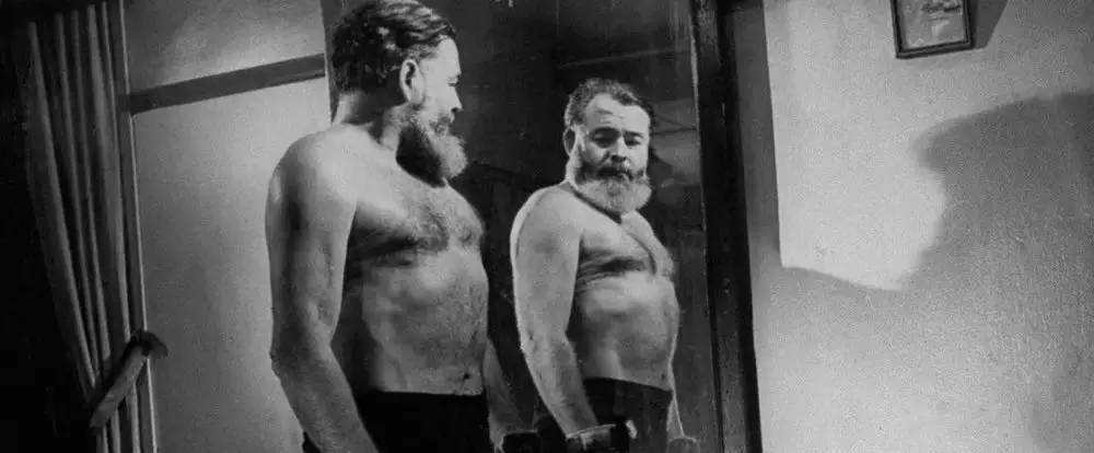 “老爹”海明威诞辰117周年,聊聊关于他鲜为人知的奇葩往事