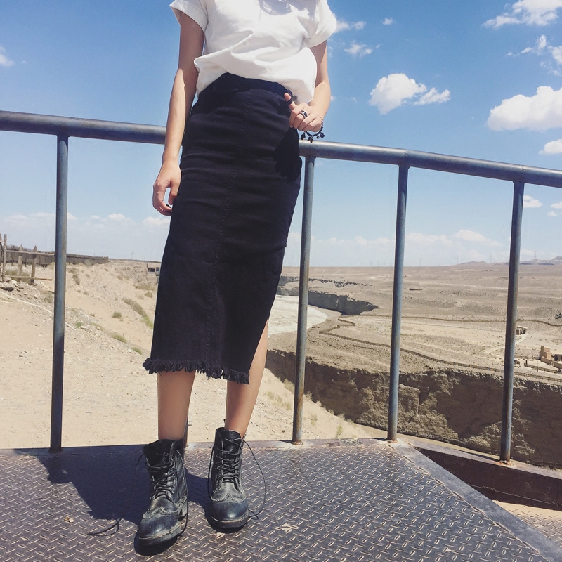 造型感十足的流苏裙,时尚又特别的流苏裙