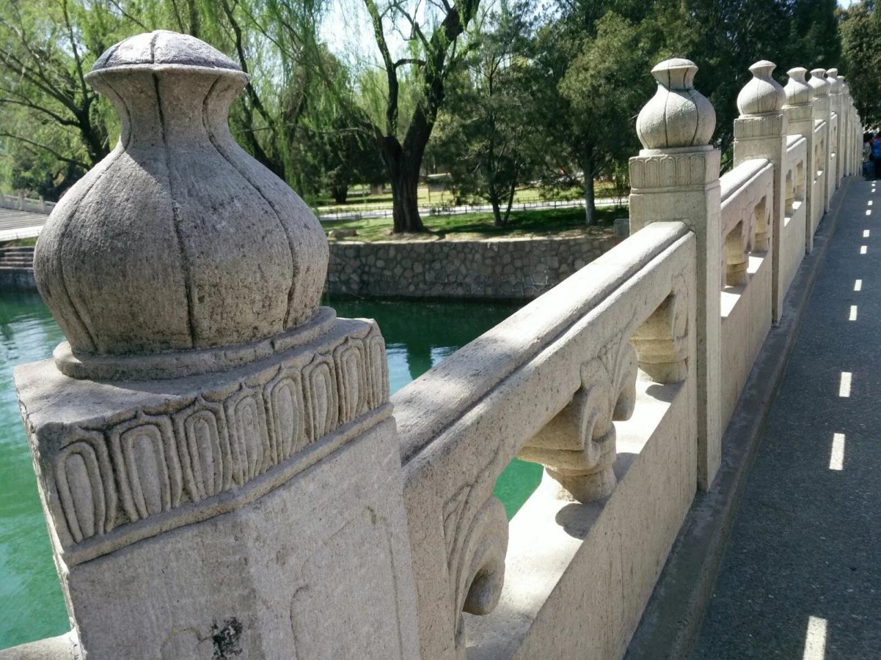 魅蓝e现在值得买吗,yunos魅蓝