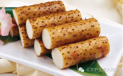 手脚冰凉出汗是什么原因引起的,手脚爱出汗是什么原因