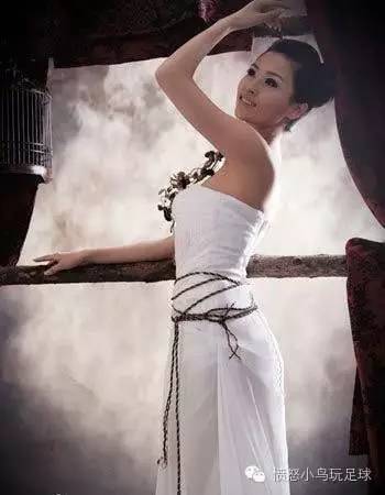 最新一届国足太太团,见证他们