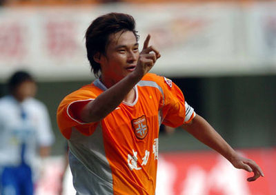 球技出众的他被球迷称为“大帝”，因个人经典语录而受到网友追捧