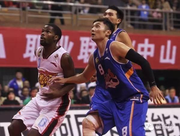 火箭22连胜火箭vs湖人,火箭22连胜姚明打了多少场