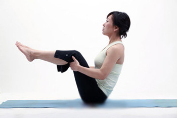 瑜伽改善便秘的动作,瑜伽治疗便秘动作