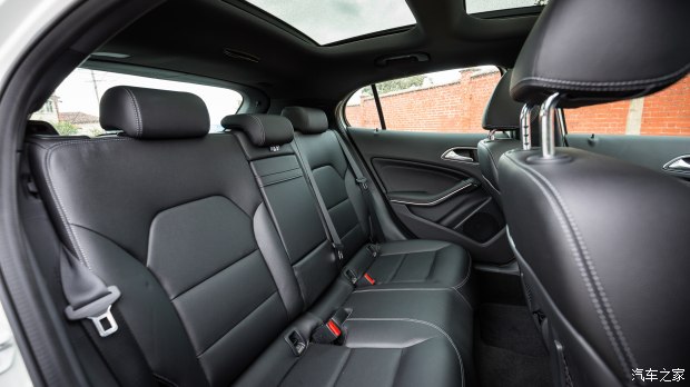 再入门也是个奔驰奔驰GLA180试驾