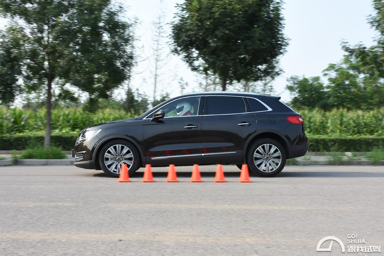 林肯mkx七座空间,林肯mkx2017款2.0t两驱尊享版