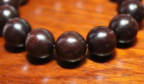 小叶紫檀精灵珠怎么盘玩,佛光紫檀108珠怎么盘