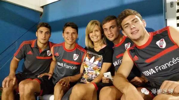 又双叒叕发现一大波美女队医!