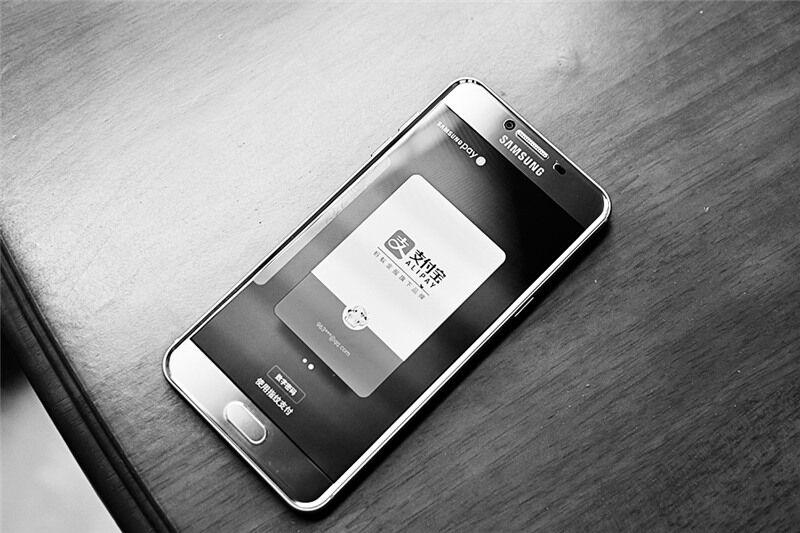 三星galaxyc555g质感素皮,三星galaxyzfold6轻奢版