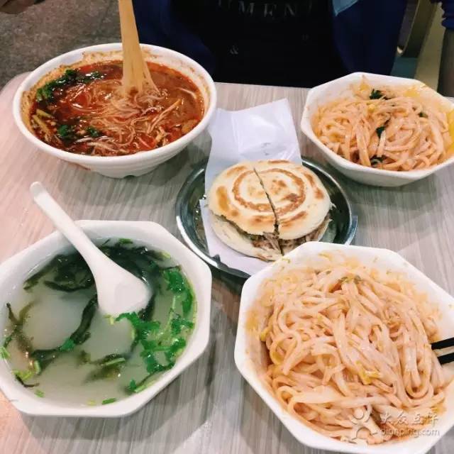 提醒！吃货千万慎坐西安3号线！一站一吃至少胖10斤！