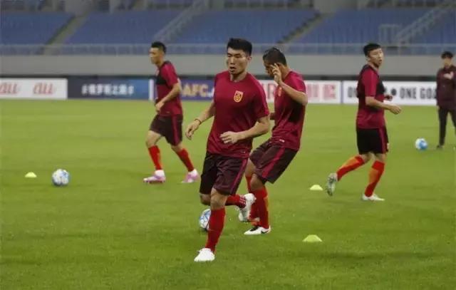 郑智要踢十二强赛吗,郑智为什么没能入选2002年世界杯