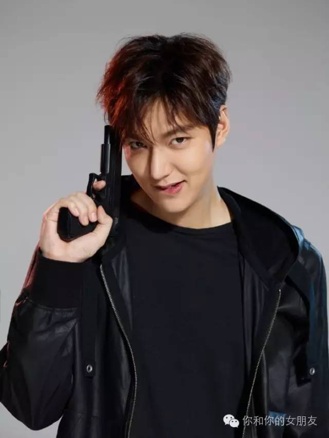 长脸发际线高男生修容教程,鬓角修容