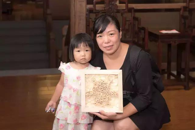 刨花竟然这么美：这是创作，也是一次全神贯注的疗愈。