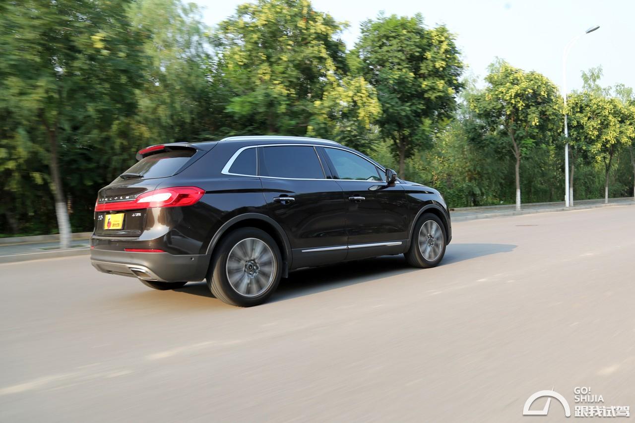 林肯mkx七座空间,林肯mkx2017款2.0t两驱尊享版