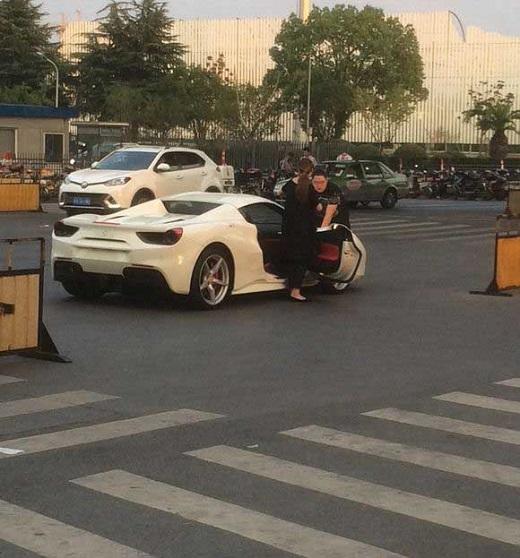 PDD曝自己是双性恋粉丝瞬间菊花一紧