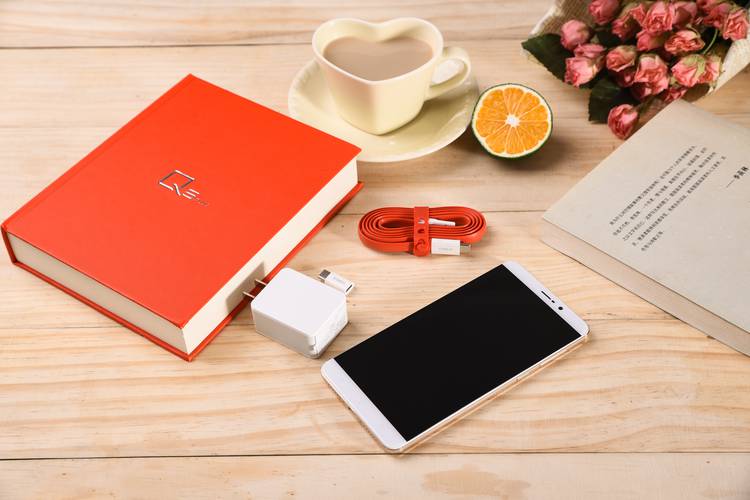 安兔兔最高跑分手机,安兔兔跑分骁龙865吊打a14