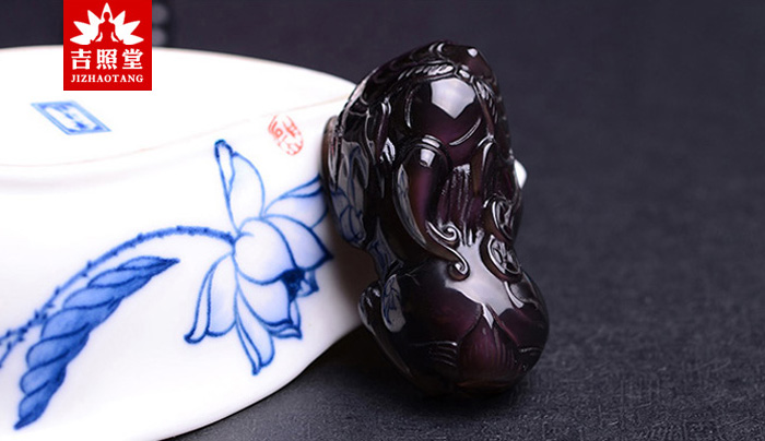 黑曜石貔貅挂件可以放床头吗,黑曜石貔貅挂件价格