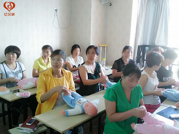 重庆月嫂怎么挑选,北京月嫂如何挑选