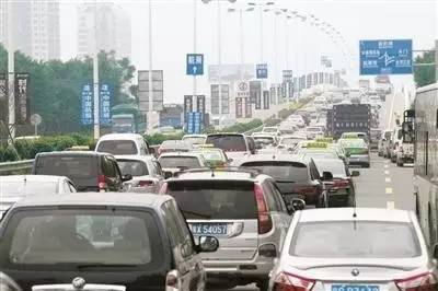 紧急提醒今天,温馨提示道路严重堵车