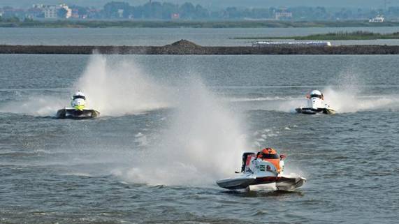 哈尔滨赛艇比赛,f1世界锦标赛阿布扎比