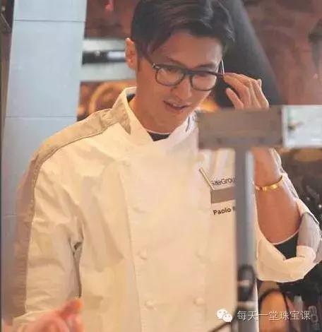 跟风买手串不如戴个手镯，既显气质又百搭！关键寓意好！