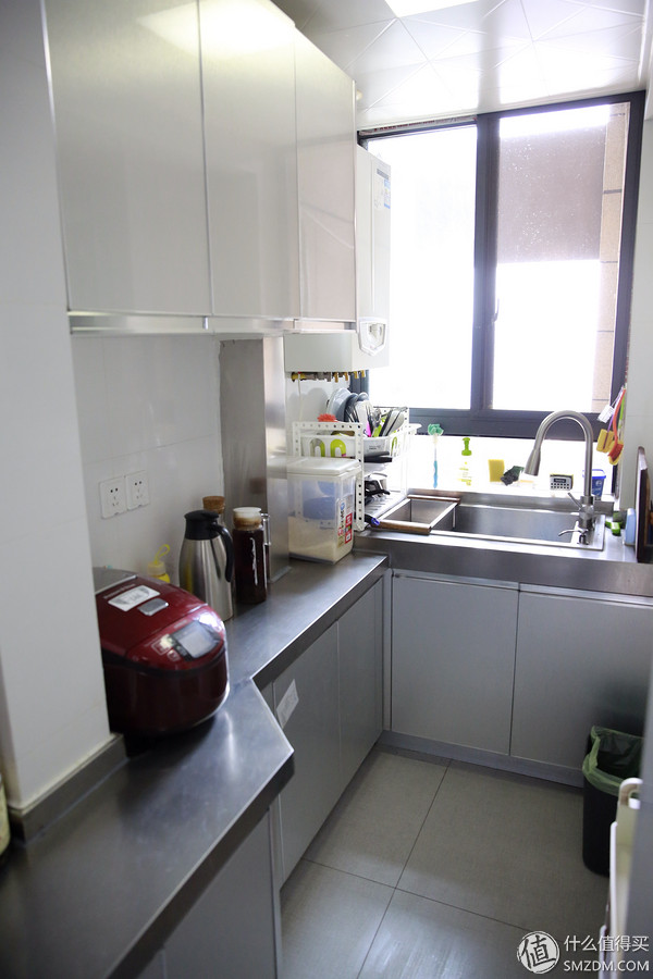 小厨房放集成灶冰箱洗碗机,小厨房如何装洗碗机和冰箱
