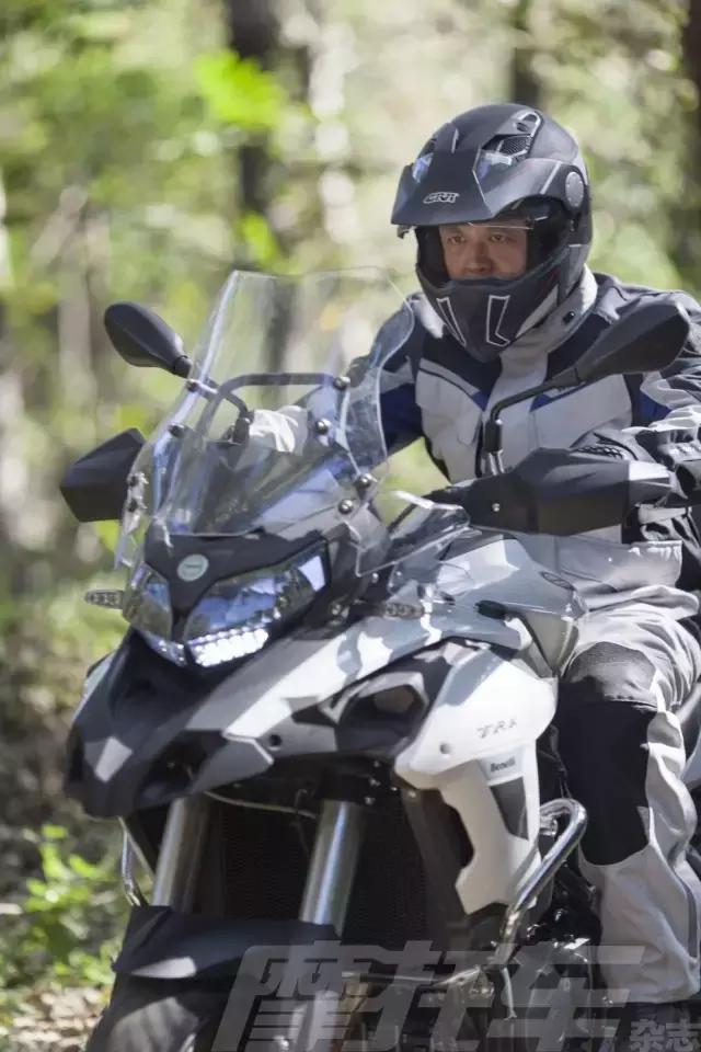 贝纳利trk502x2020款试驾,最新贝纳利trk502x测评