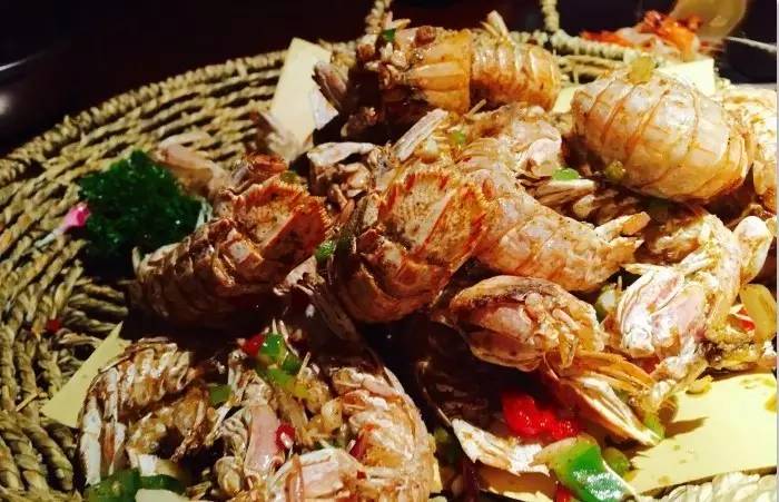 吃货福利|抢先曝光！三号线地铁沿线的美食够你吃一天！