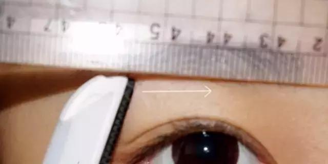 赵丽颖一字眉眉形画法,赵丽颖的眉毛是什么样的眉形