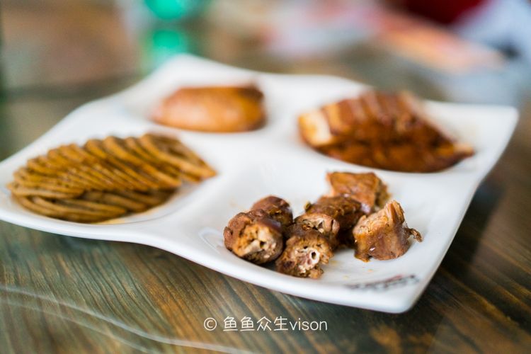 武汉的江汉路是中国最长的步行街,武汉最大最经典的步行街