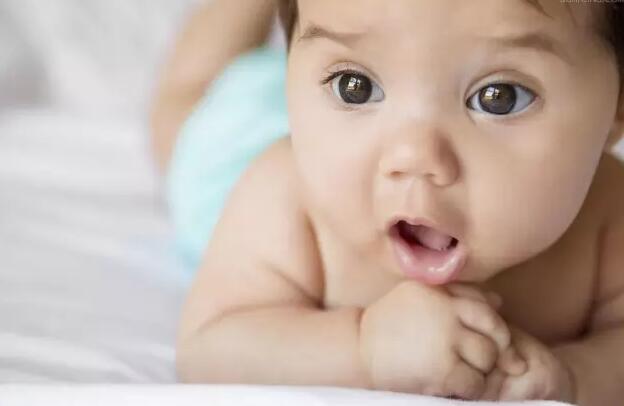 维生素e乳可以消痘印吗,维生素e擦晒黑的痘印有用吗