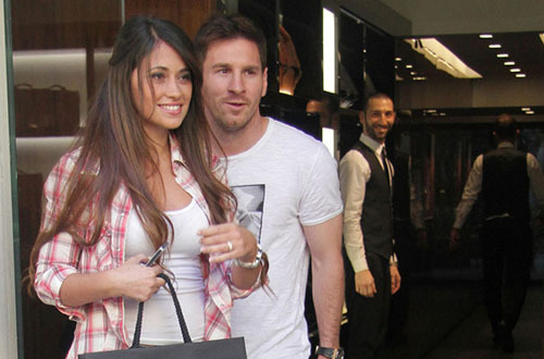 c罗梅西那些年错过的爱情,梅西看c罗的女儿