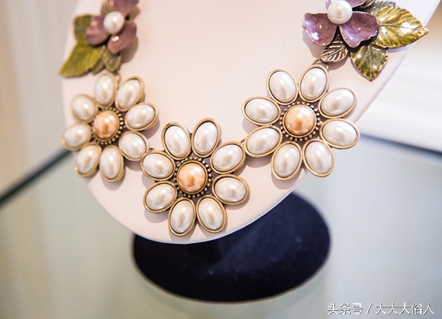 生日送项链的含义,送项链的意思和含义