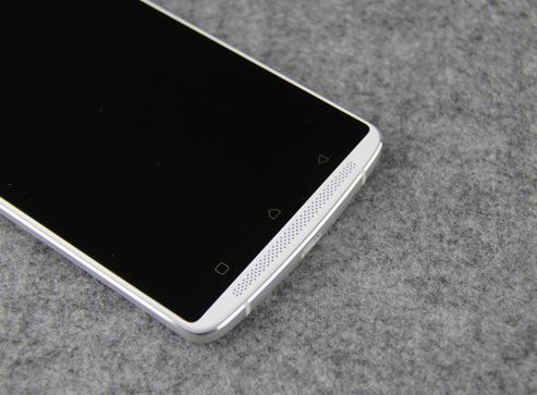 性能好的低端机,目前最新款的旗舰机