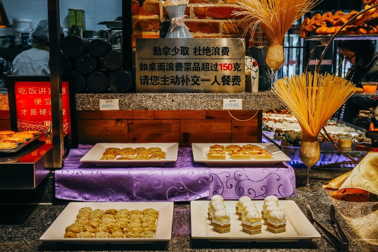 连大螃蟹都不限量！想吃多少吃多少！给这家自助餐厅跪了！