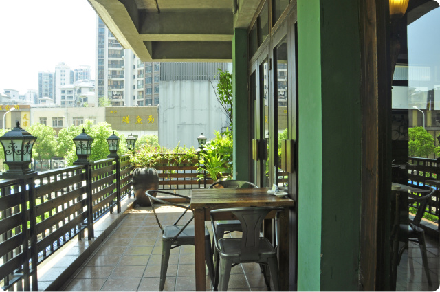 上有天堂下有西湖,上有天堂下有襄阳吗