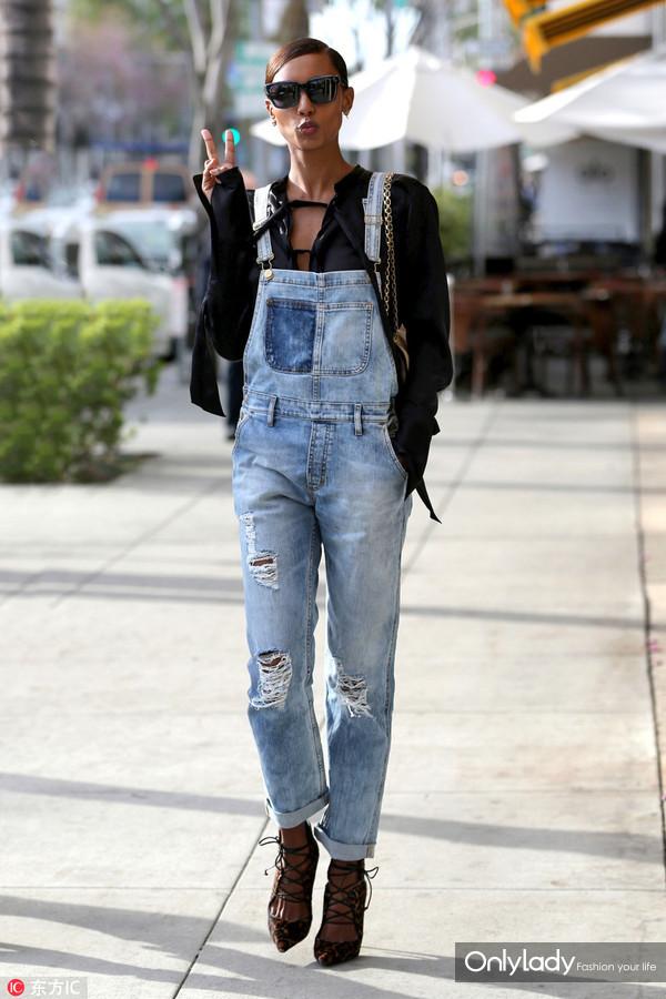 听妈妈的话牛仔,阔腿破洞牛仔裤怎样补破洞