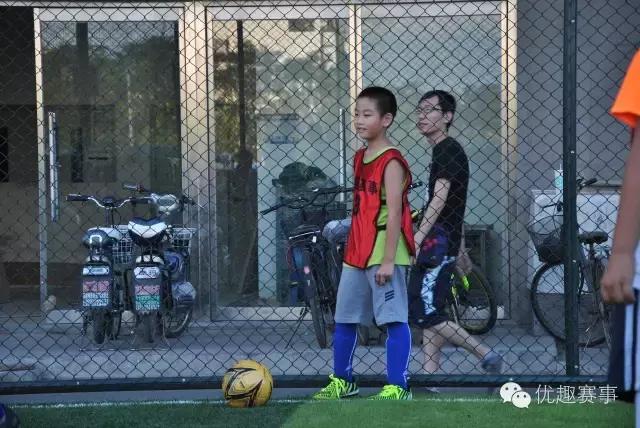 儿童足球招募,回龙观青少年足球