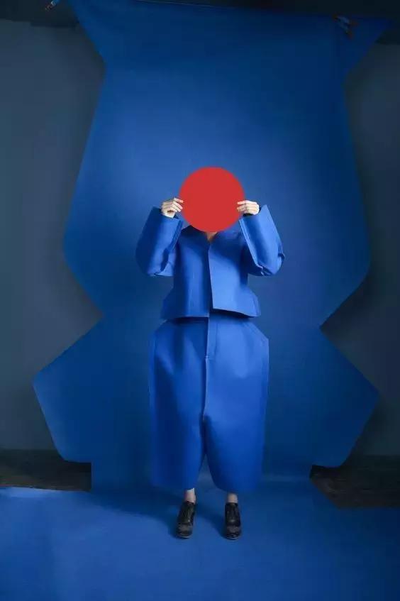 解构主义设计师川久保玲,川久保玲解构主义