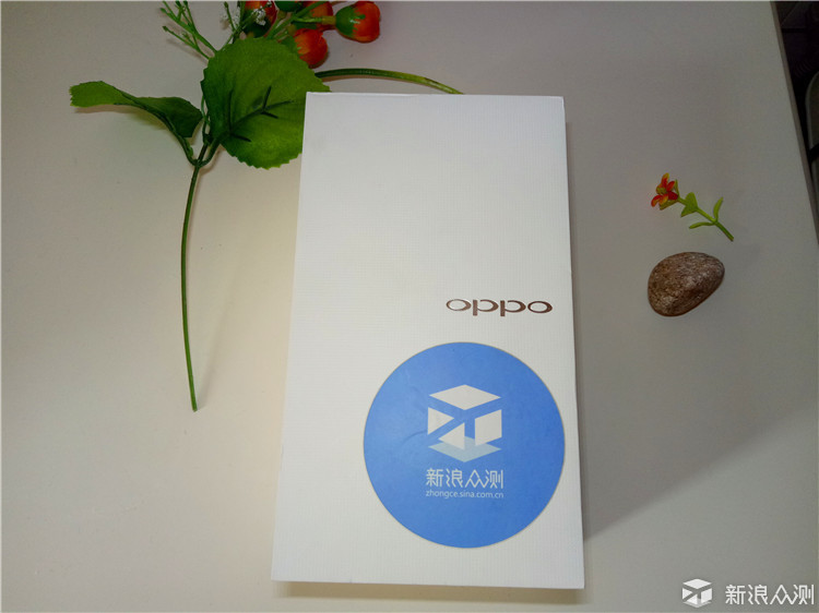 一代最经典的oppor9手机,充电快的oppo手机推荐